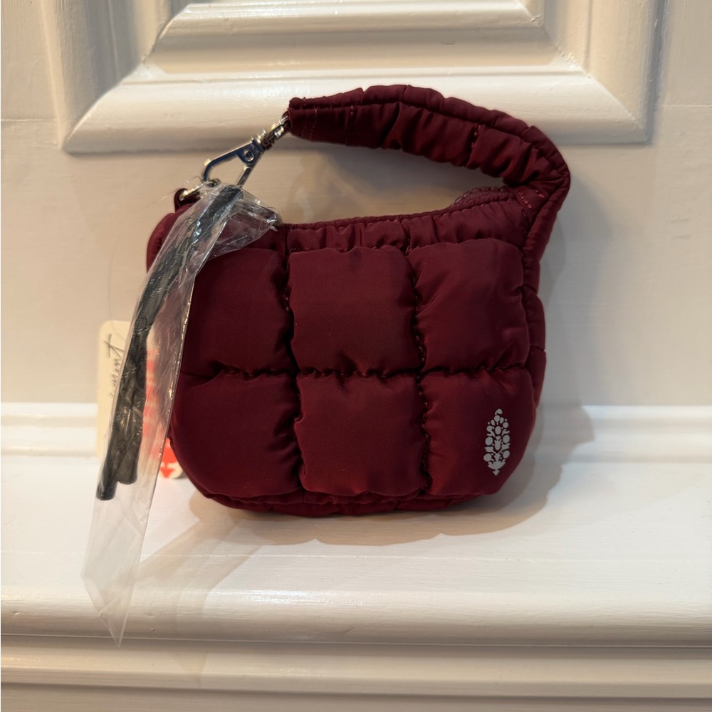 BUNDLE! FP Movement Quilted Baby Carryall Sling Bag & Micro Bag - Picture 4 of 10